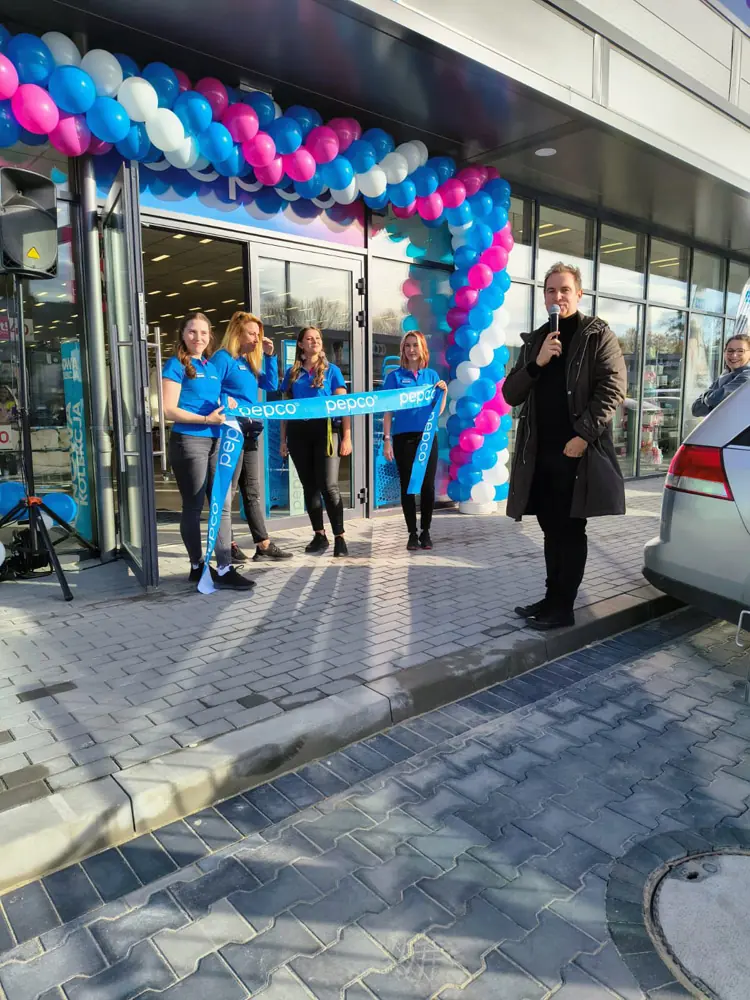 Ribbon-cutting outside one of the Viva Park Cieszyn stores