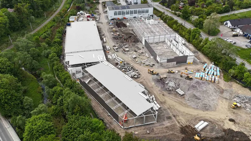 Aerial view of Viva Park Cieszyn under construction – building structures and construction site